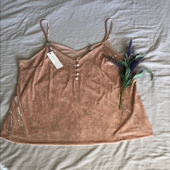 Lucky Brand Crush Velvet Top in Dusty Pink 🌸 - Picture 1 of 5